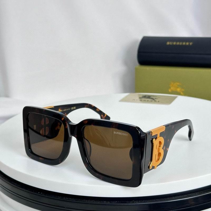 Burberry Sunglasses 371